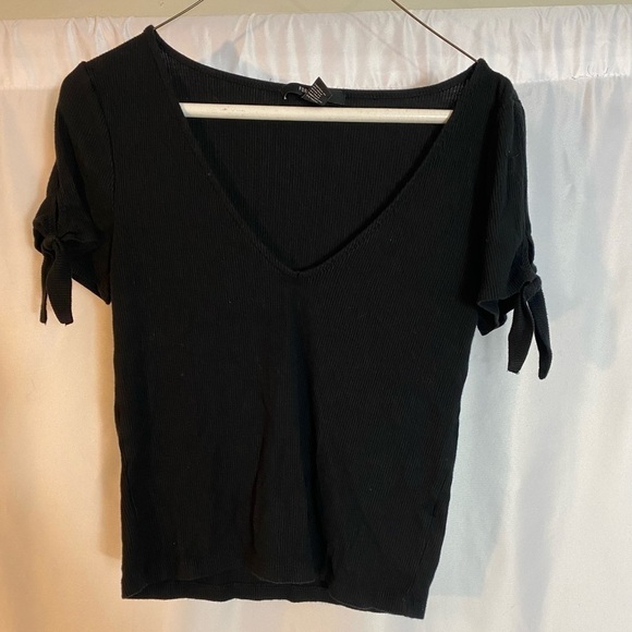 Forever 21 Sweaters - Picture 1 of 2